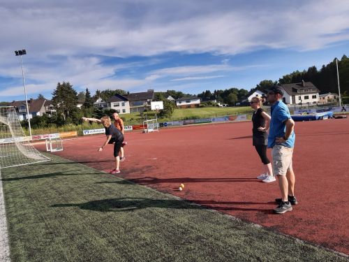 Sportabzeichen: Schleuderballwurf